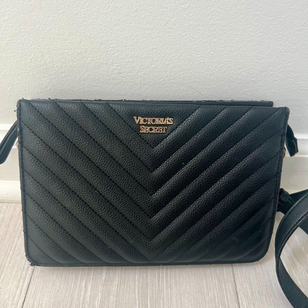 Victoria Secret Body Bag Women's V-Quilted Crossbody Black - Picture 8 of 14